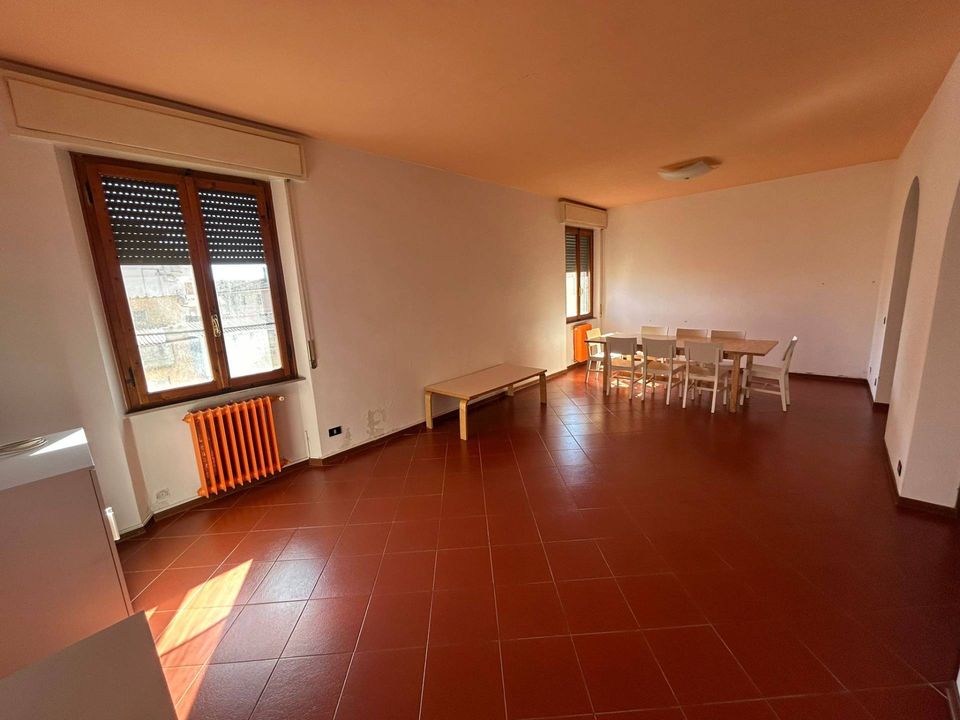 Lejlighed i Pontedera, Pisa - foto 1