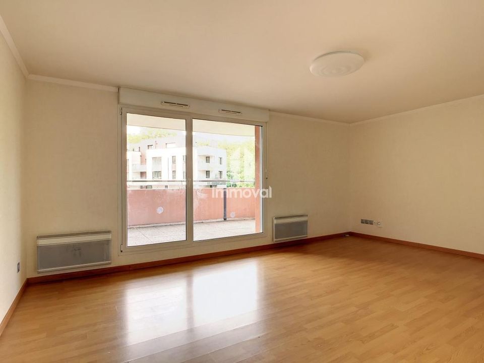 Apartment in Illkirch-Graffenstaden, Bas-Rhin - photo 2