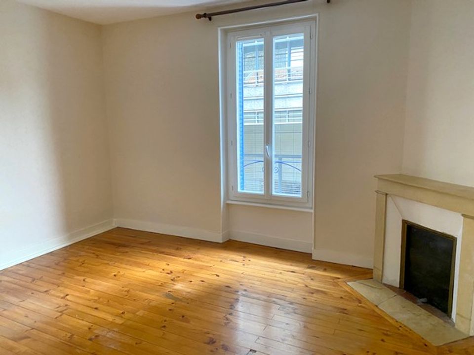 Apartment in Clermont-Ferrand, Puy-de-Dome - photo 3