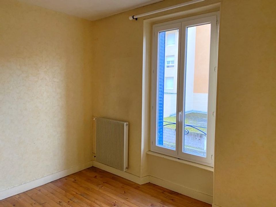 Apartment in Clermont-Ferrand, Puy-de-Dome - photo 4
