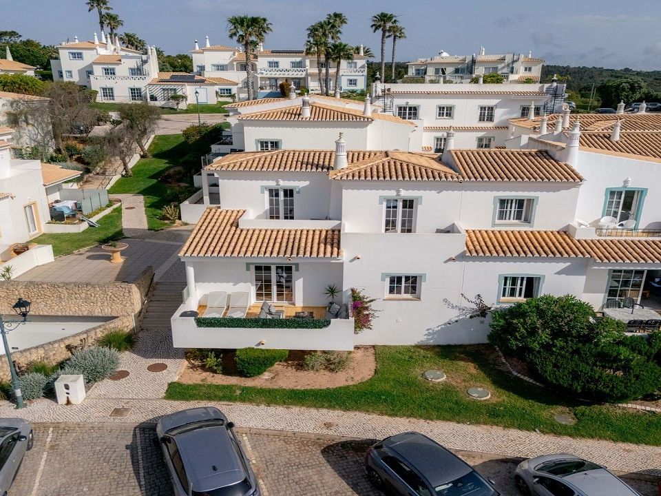 Byhus i Budens, Faro - foto 1
