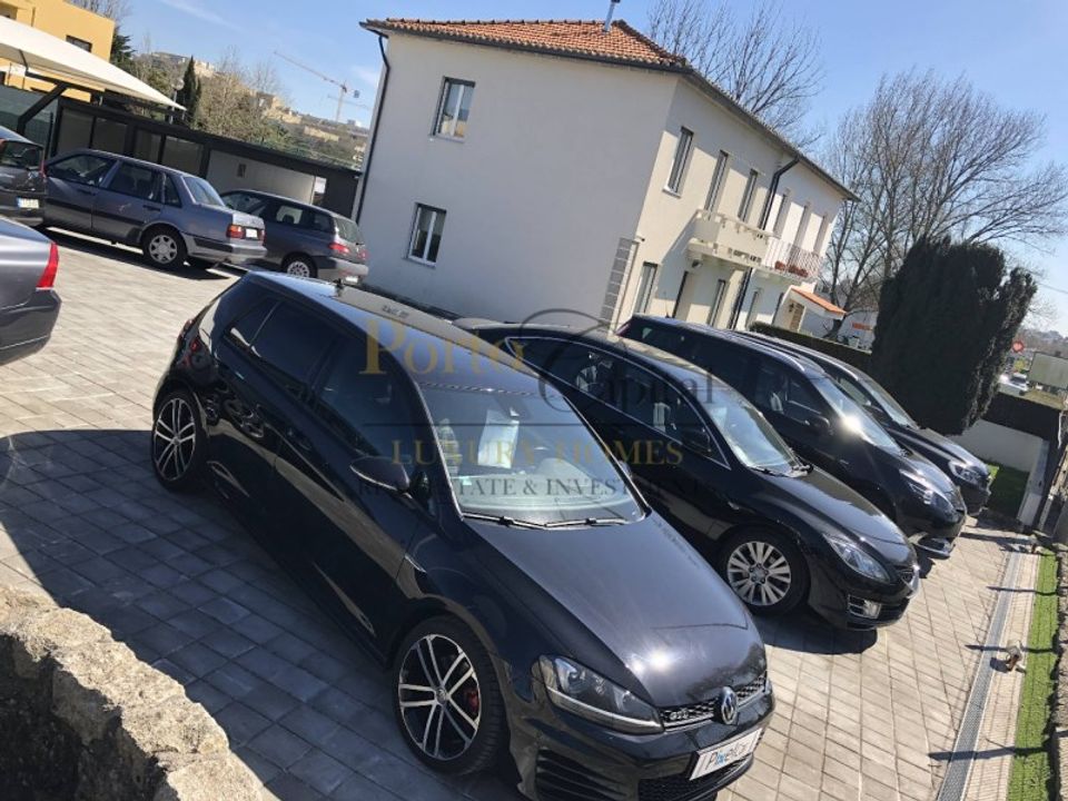Erhvervsejendom i Senhora da Hora, Porto - foto 1