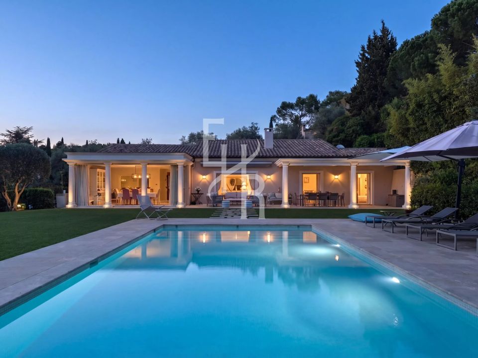 Villa i Mougins, Alpes-Maritimes - foto 1