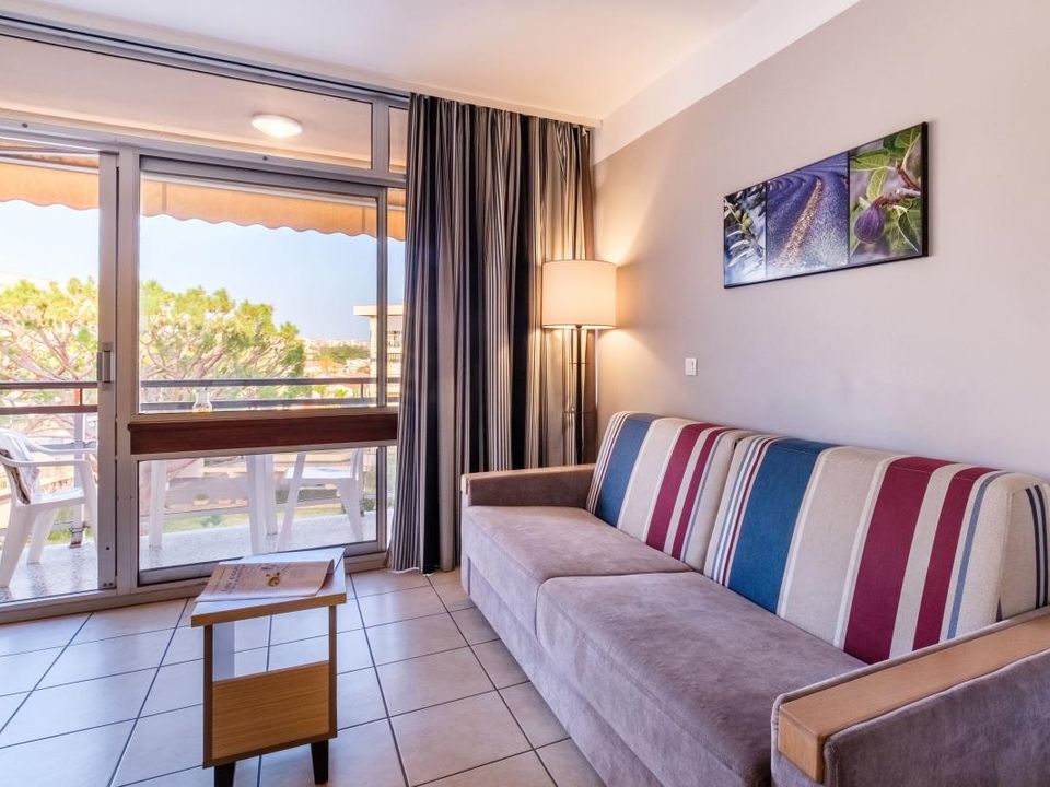 Leilighet i Saint-Laurent-du-Var, Alpes-Maritimes - bilde 3