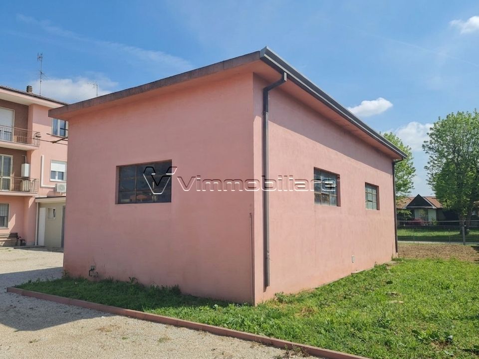Erhvervsejendom i Noventa Vicentina, Vicenza - foto 1