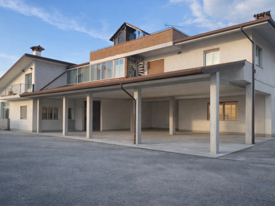 Erhvervsejendom i Gradisca d'Isonzo, Gorizia - foto 2
