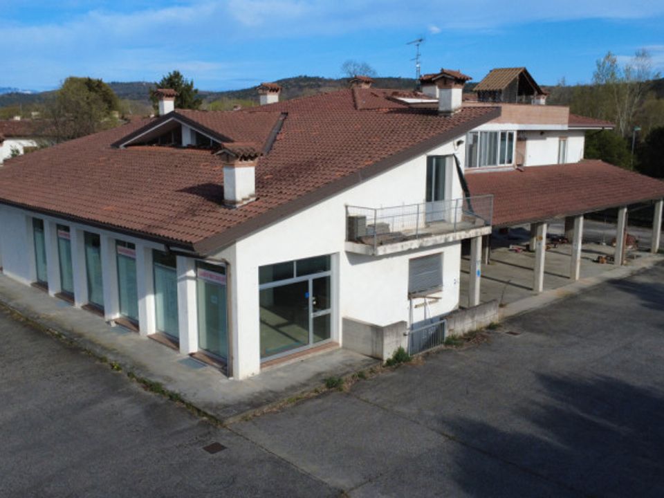 Erhvervsejendom i Gradisca d'Isonzo, Gorizia - foto 2