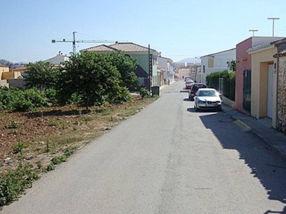 Helårsgrund i Requena, Valencia - foto 3
