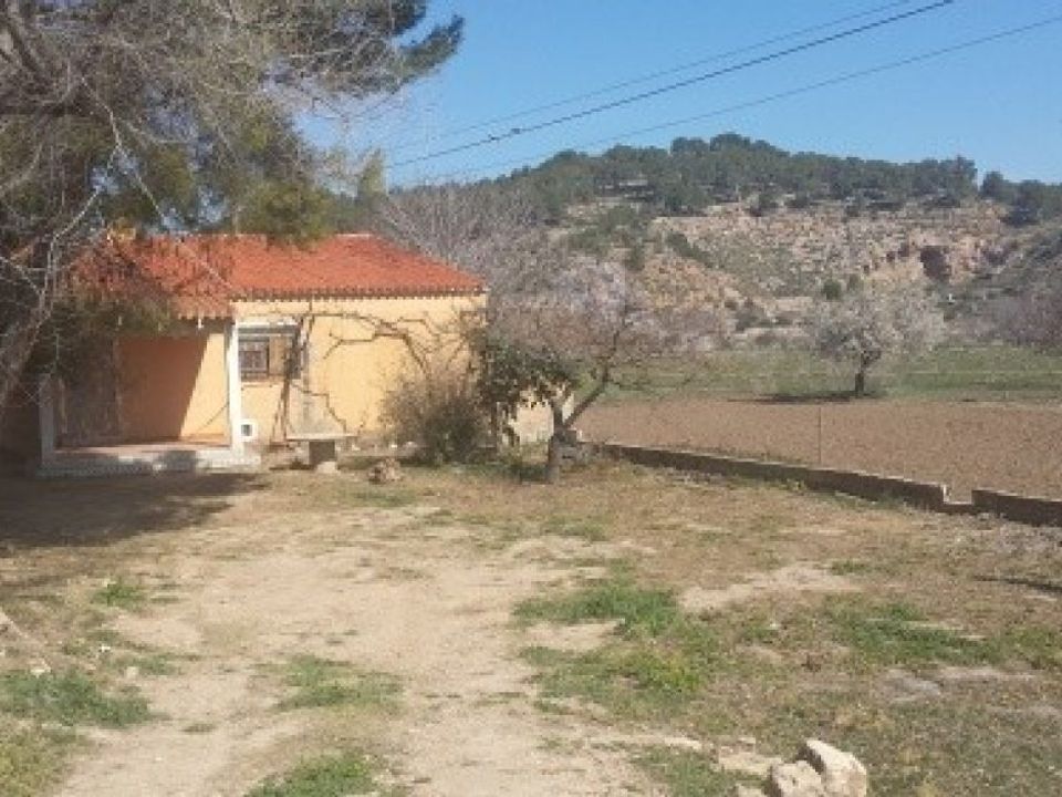 Helårsgrund i Ayora, Valencia - foto 3