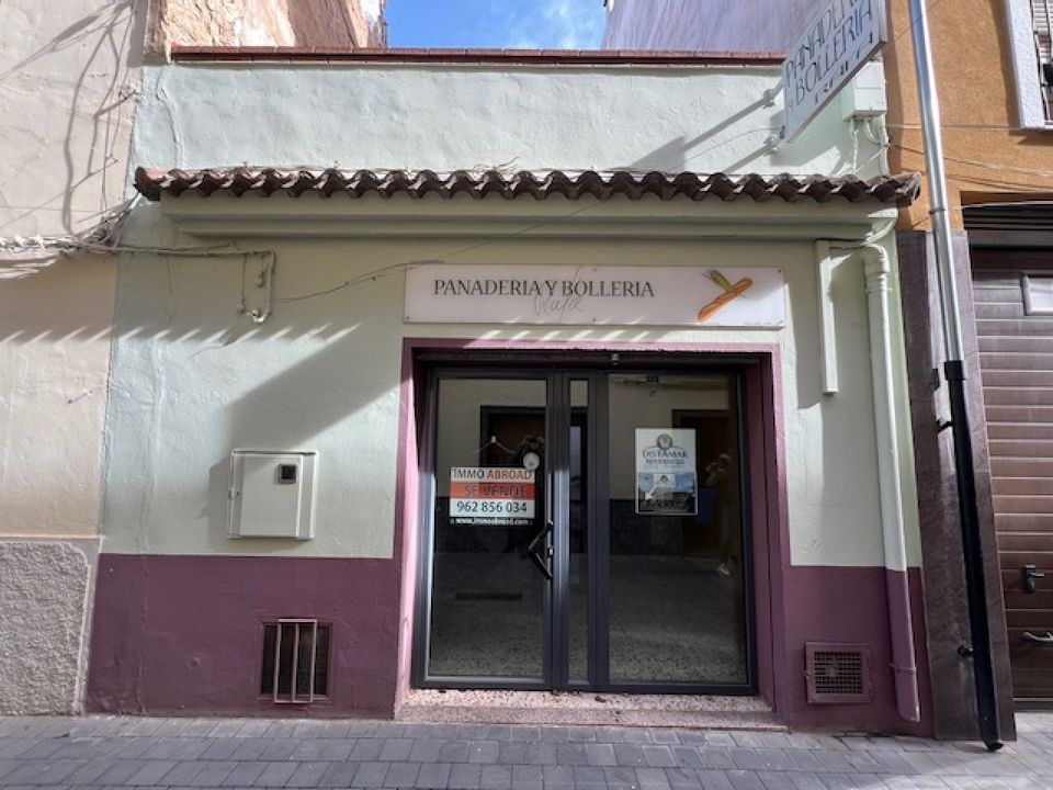 Erhvervsejendom i Ayora, Valencia - foto 1