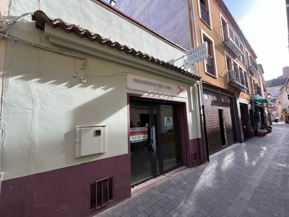 Erhvervsejendom i Ayora, Valencia - foto 2