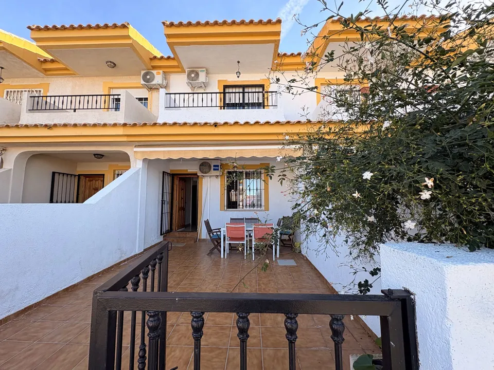 Rækkehus i Pilar de la Horadada, Alicante - foto 1
