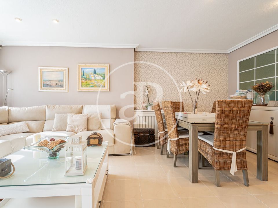 Villa i Pozuelo De Alarcon, Madrid - foto 1