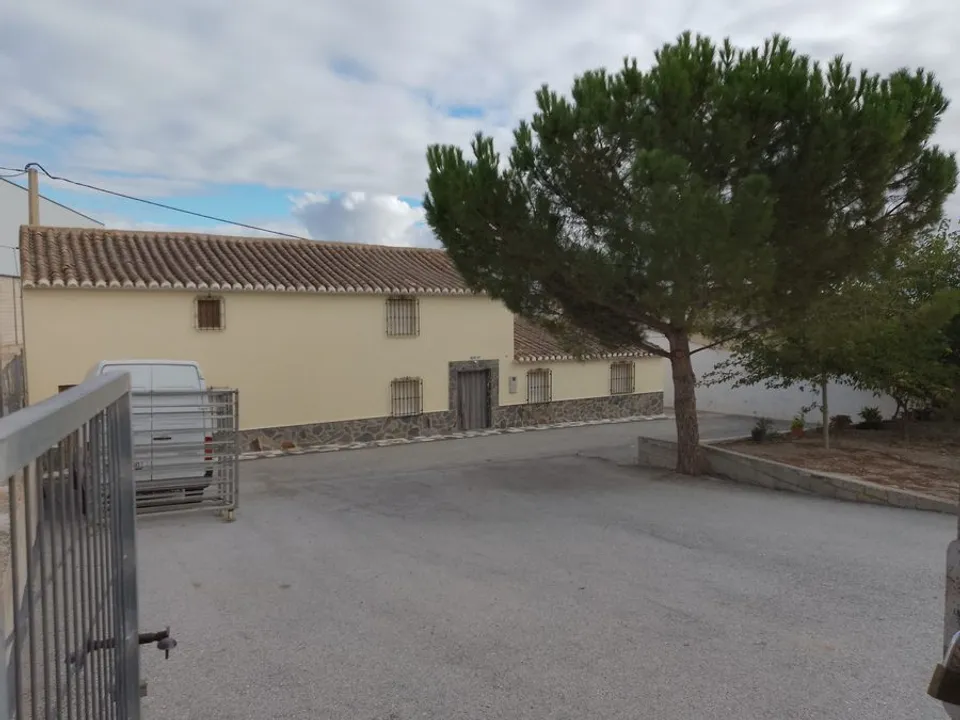 Landejendom i Baza, Granada - foto 1