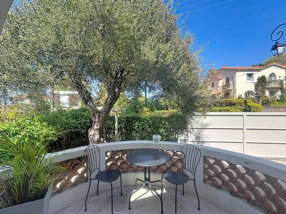 Villa i Antibes, Alpes-Maritimes - foto 1
