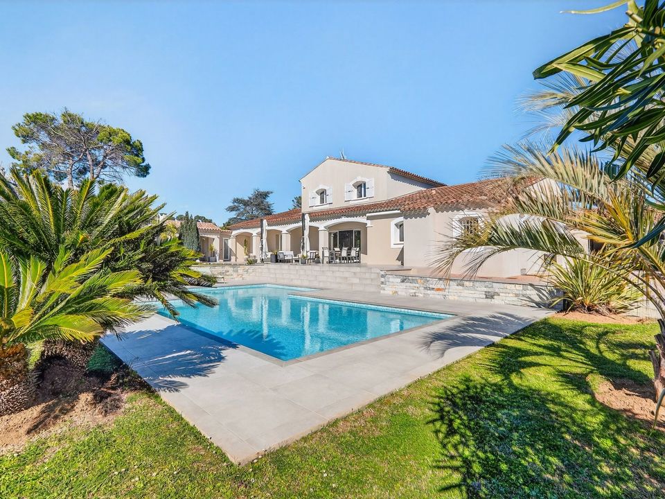 Villa i Mougins, Alpes-Maritimes - foto 1