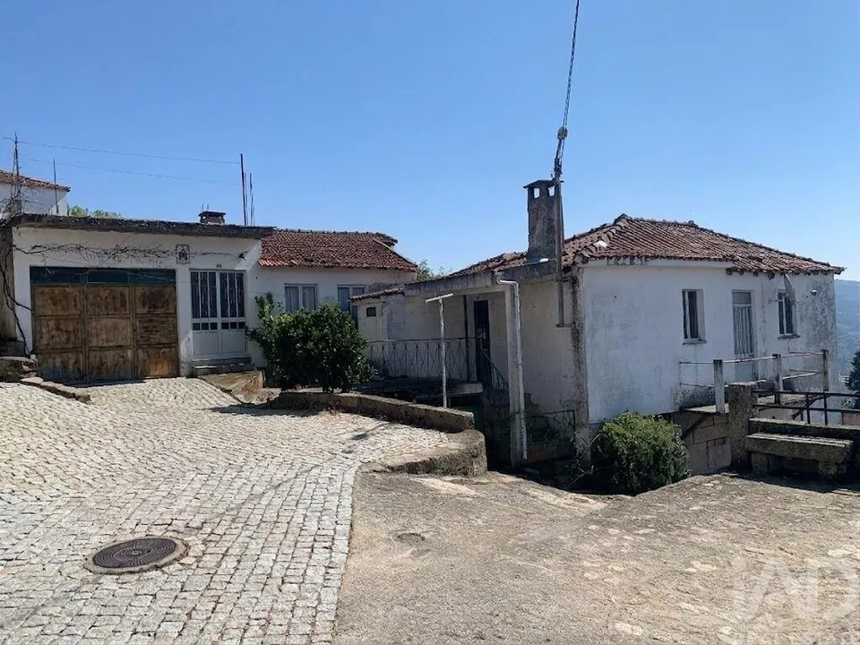 Byhus i Alijo, Vila Real - foto 1