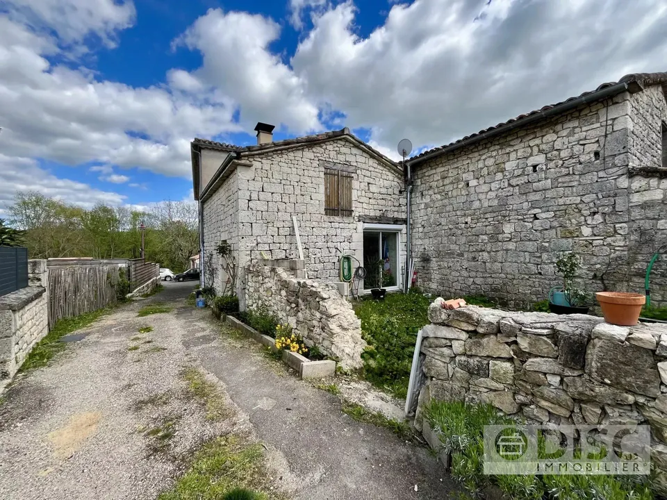 Landejendom i Fontanes, Lot - foto 1