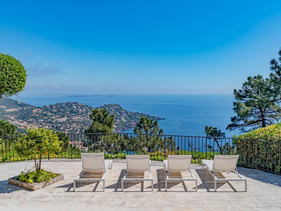Villa a Theoule-sur-Mer, Alpes-Maritimes - foto 4