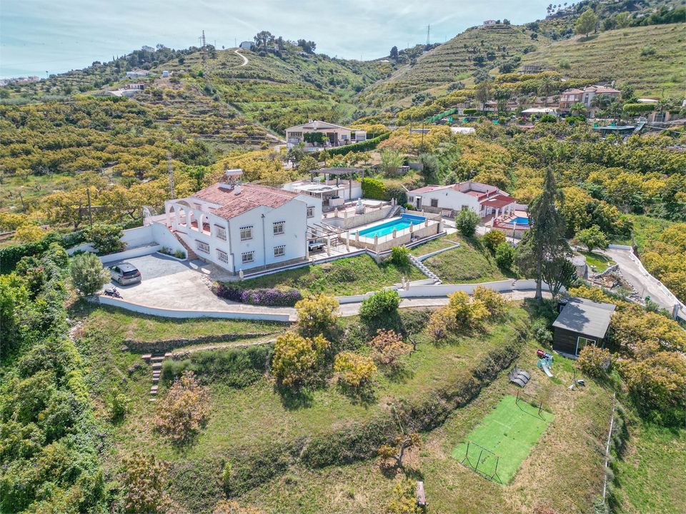 Landejendom i Nerja, Malaga - foto 2