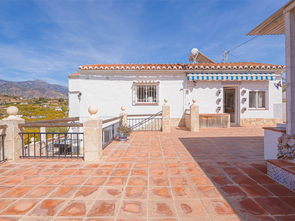 Landejendom i Nerja, Malaga - foto 4