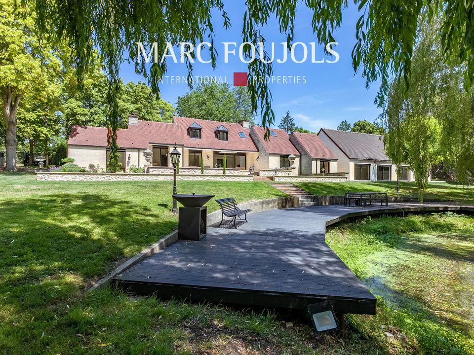Landejendom i Fontaine-Chaalis, Oise - foto 2
