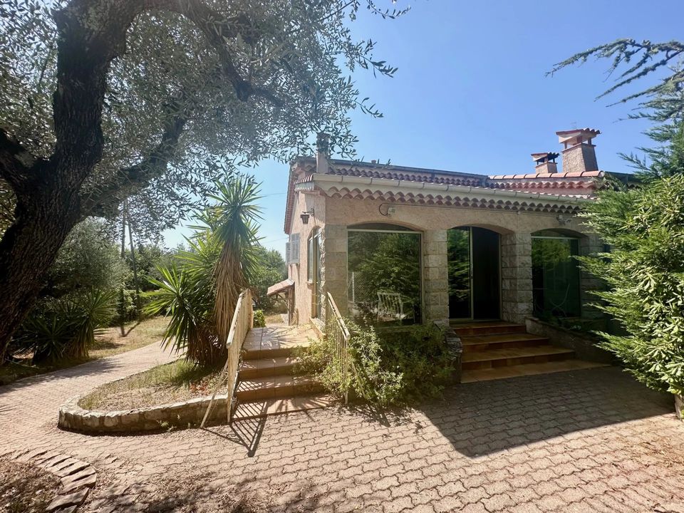 Villa in Contes, Alpes-Maritimes - foto 2