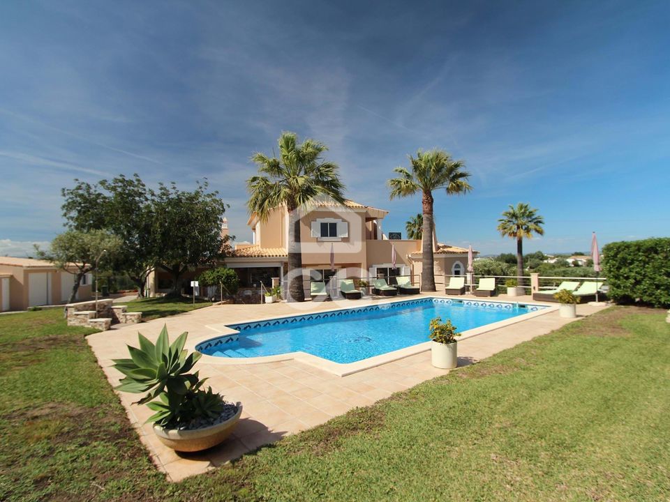 Villa i Armacao de Pera, Faro - foto 1