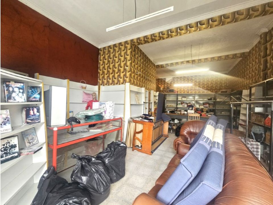 L'establiment comercial a Amadora, Lisbon - foto 5