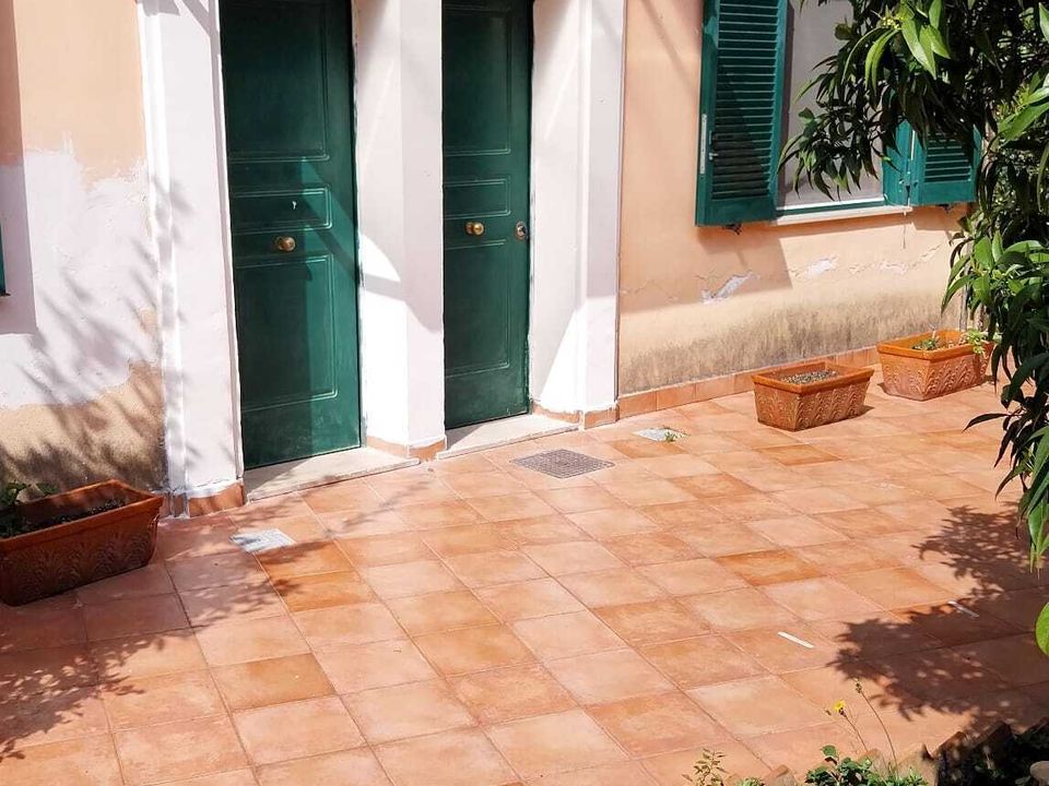 L'establiment comercial a Pellezzano, Salerno - foto 1
