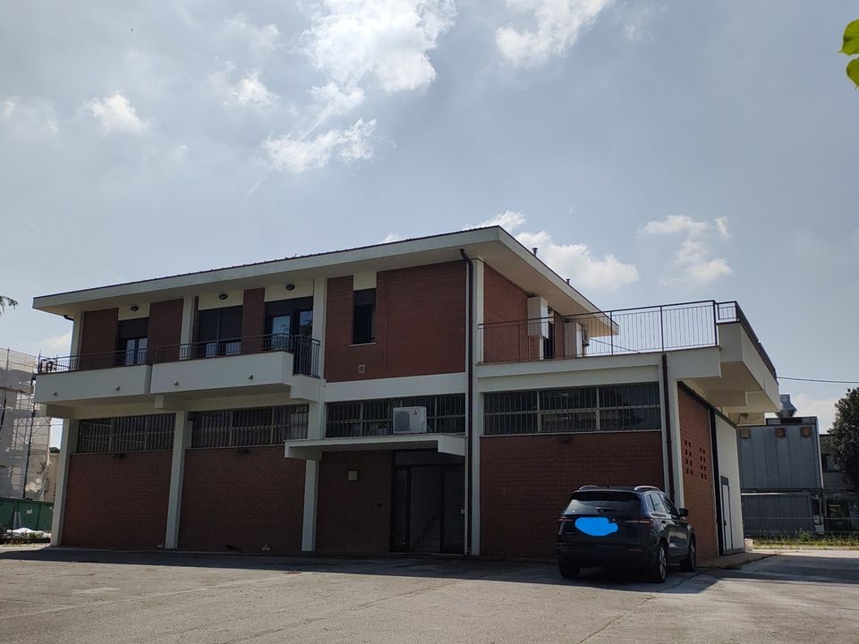 Erhvervsejendom i Coriano, Rimini - foto 1