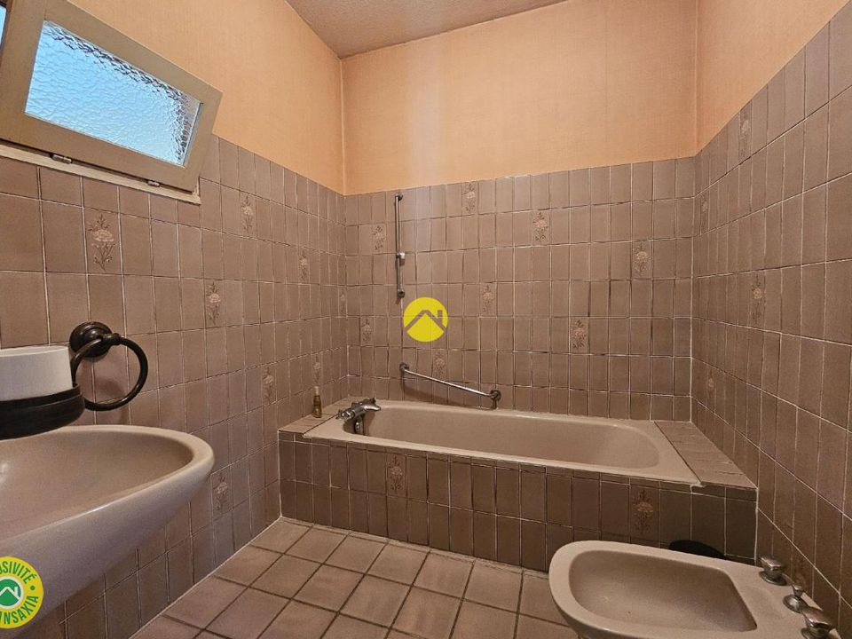 Villa in Cosne-d'Allier, Allier - photo 3