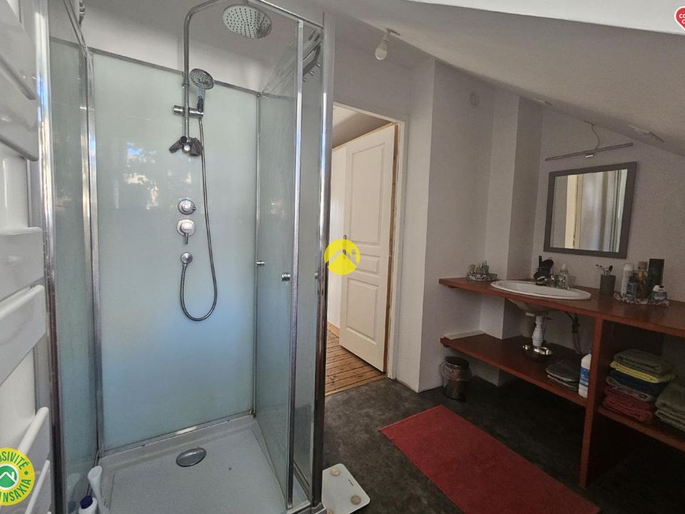 Villa in Cosne-d'Allier, Allier - photo 3