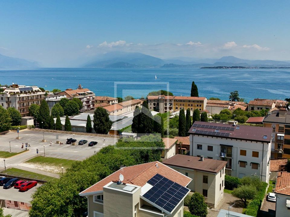 Lejlighed i Desenzano del Garda, Brescia - foto 1