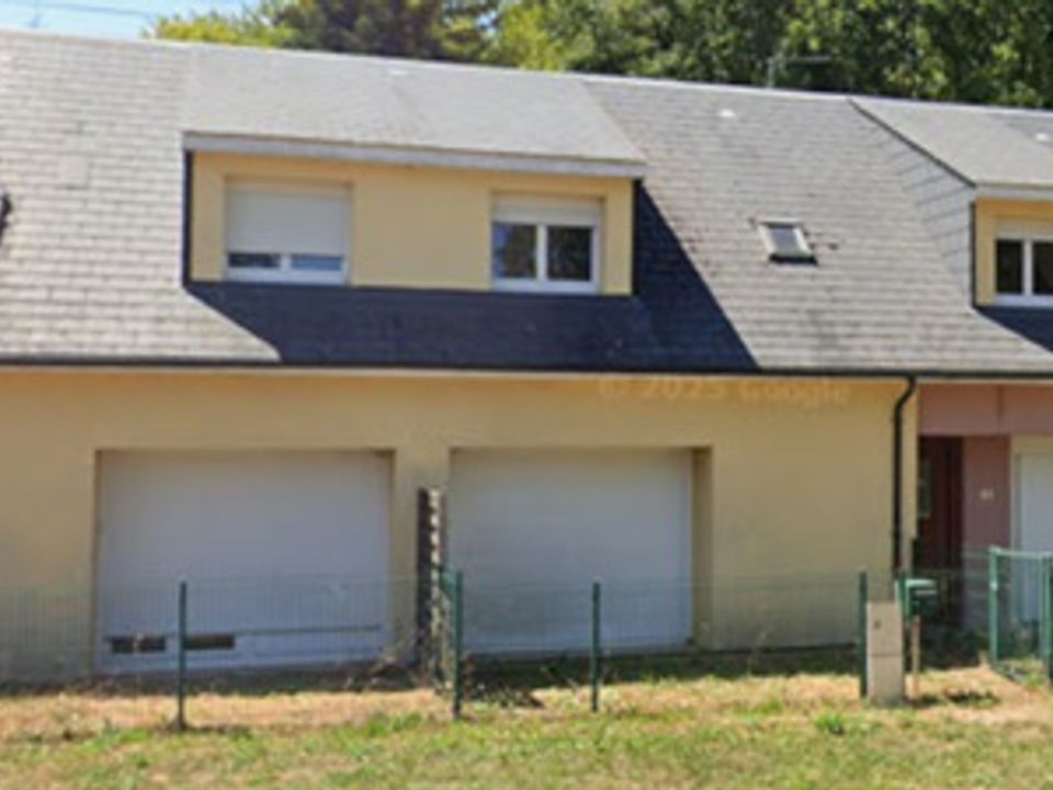 Bungalow in Lapleau, Correze - photo 1