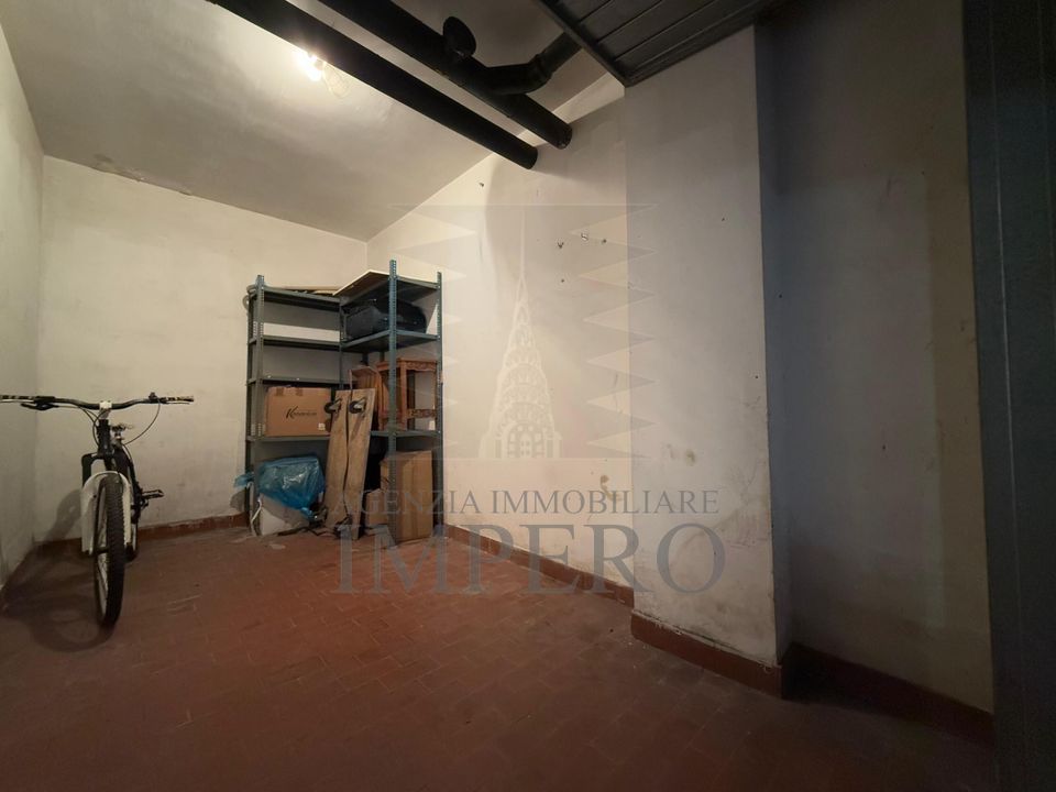Garage i Ventimiglia, Imperia - foto 1