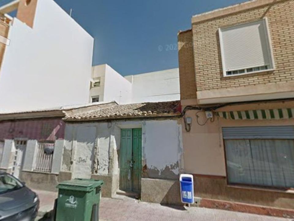 Helårsgrund i Torrevieja, Alicante - foto 1