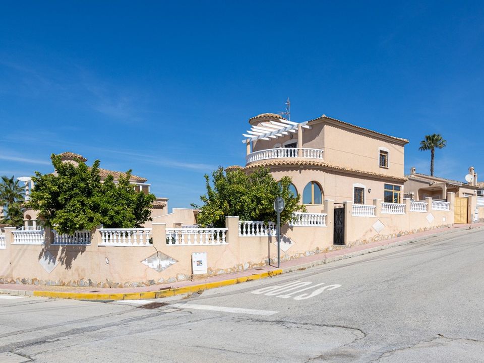 Villa i Benijofar, Alicante - foto 1