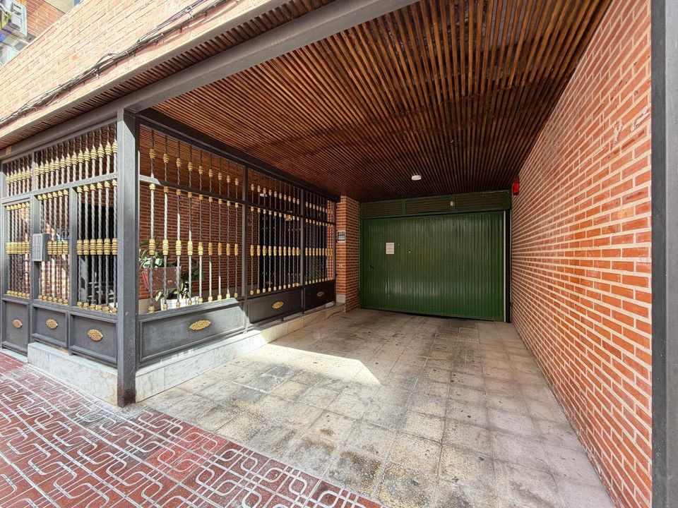 Garage i Torrevieja, Alicante - foto 1