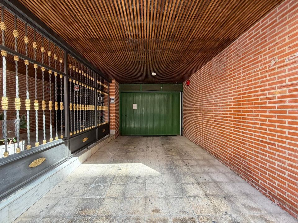 Garage i Torrevieja, Alicante - foto 2