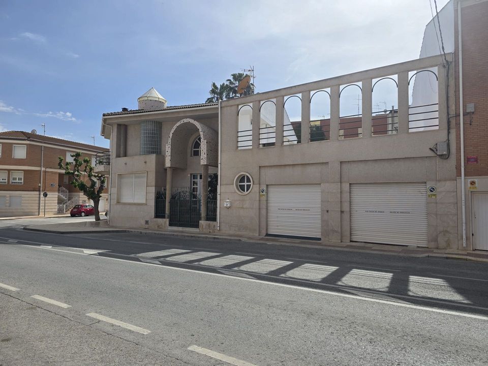 Villa i Sax, Alicante - bilde 1