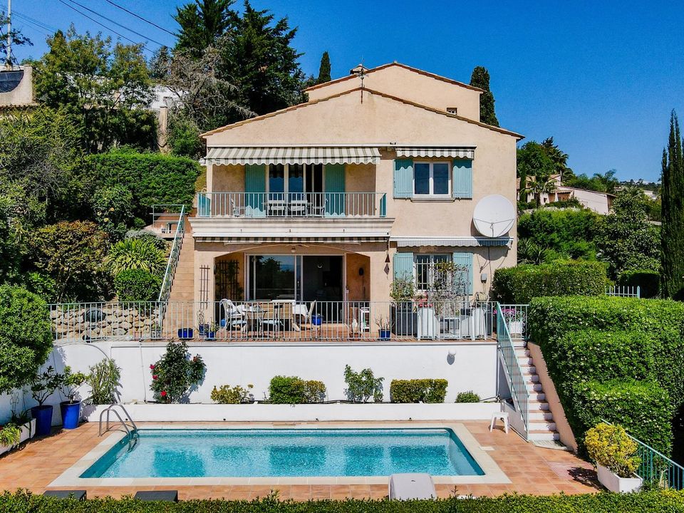 Villa i Mandelieu-la-Napoule, Alpes-Maritimes - foto 1