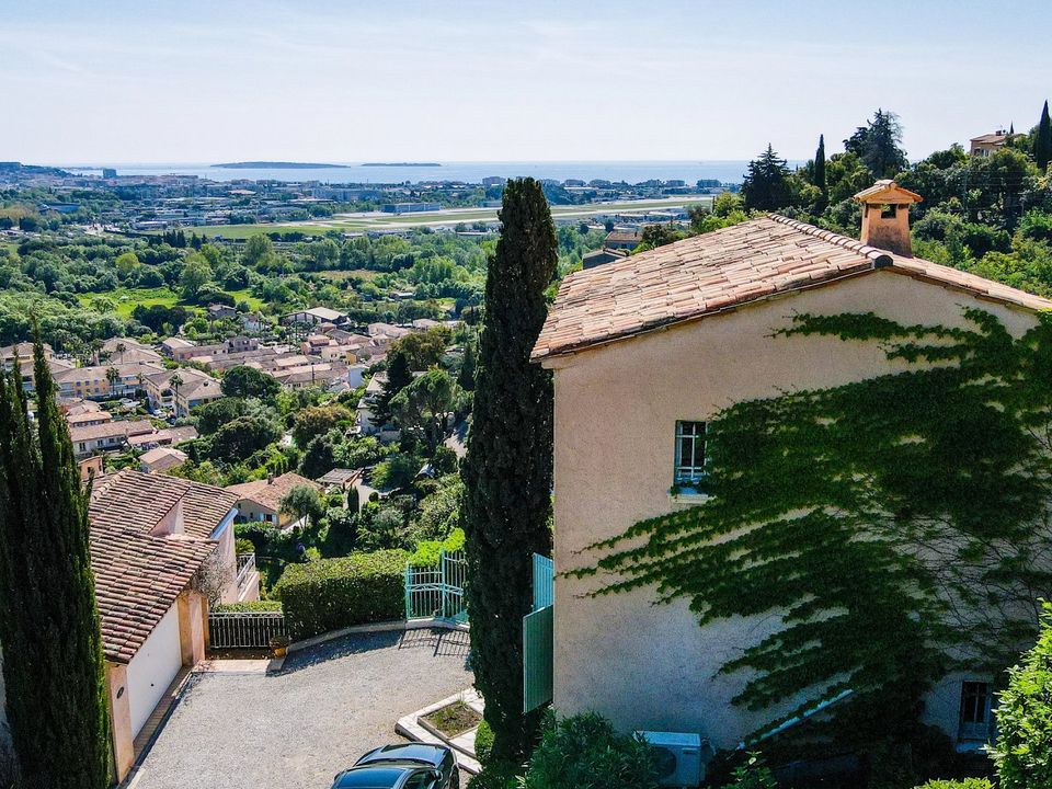 Villa i Mandelieu-la-Napoule, Alpes-Maritimes - foto 3