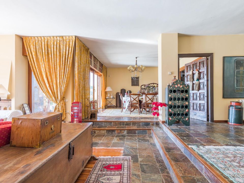 Villa i Torrelodones, Madrid - bilde 2