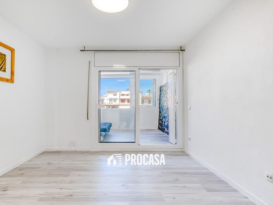 Lejlighed i Empuriabrava, Gerona - foto 4