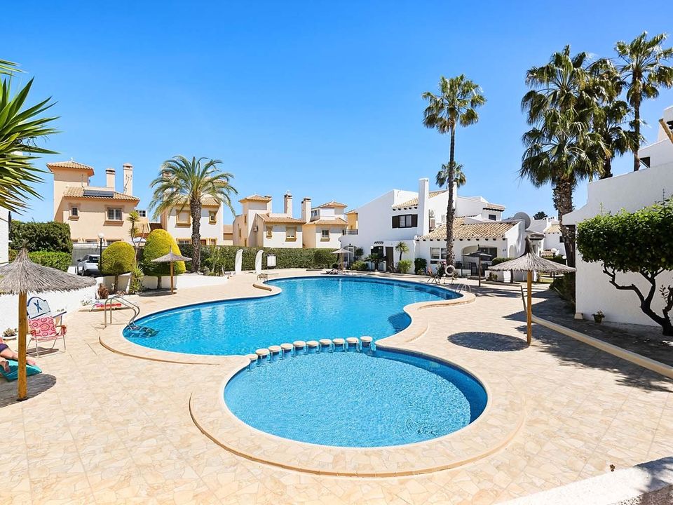 Byhus i Cabo Roig, Alicante - foto 1