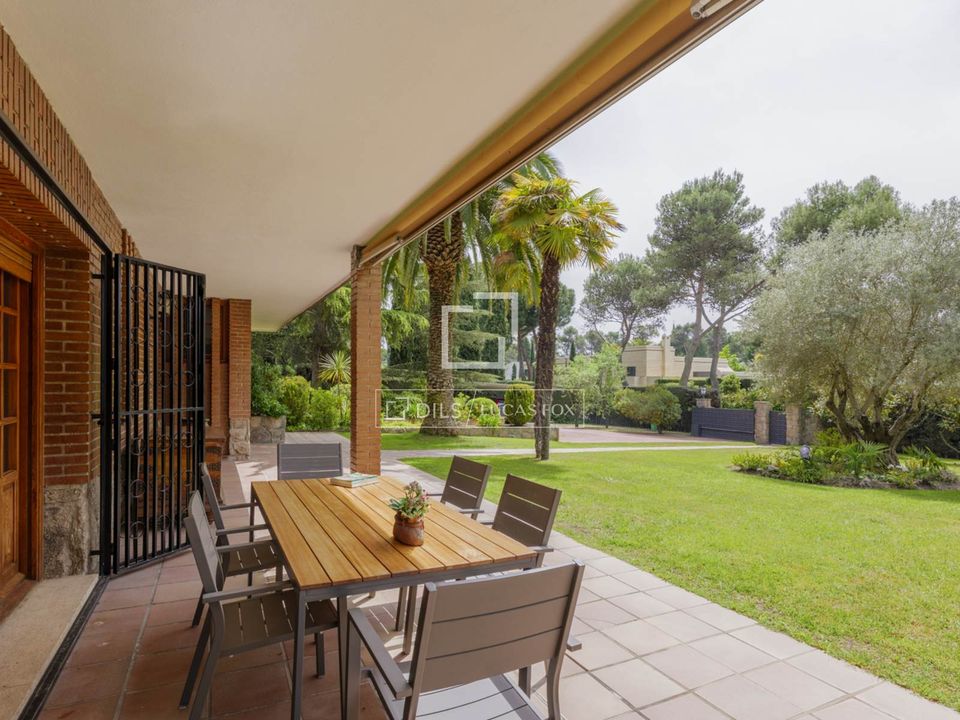 Villa i Boadilla Del Monte, Madrid - foto 1