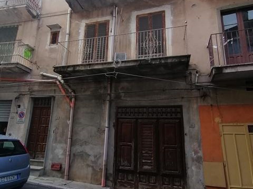 Casa de pueblo en Cianciana, Agrigento - foto 1