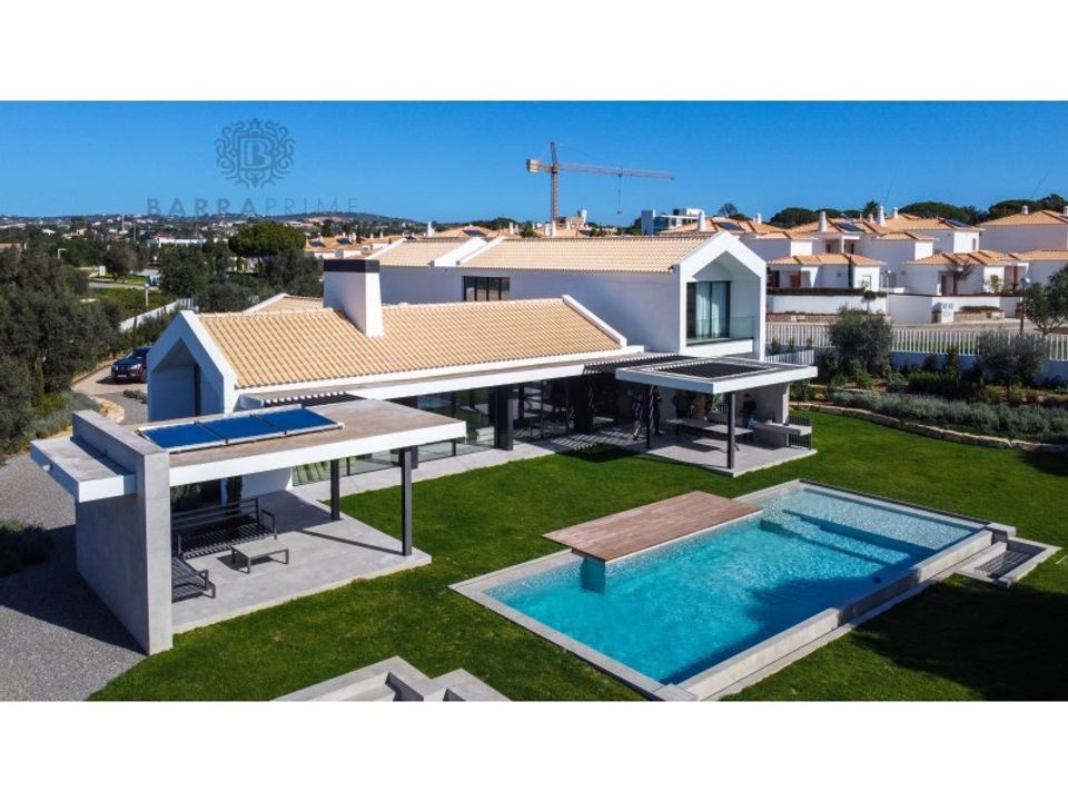 Villa i Quarteira, Faro - foto 1