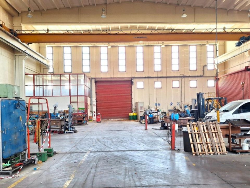Erhvervsejendom i Elmas, Cagliari - foto 2